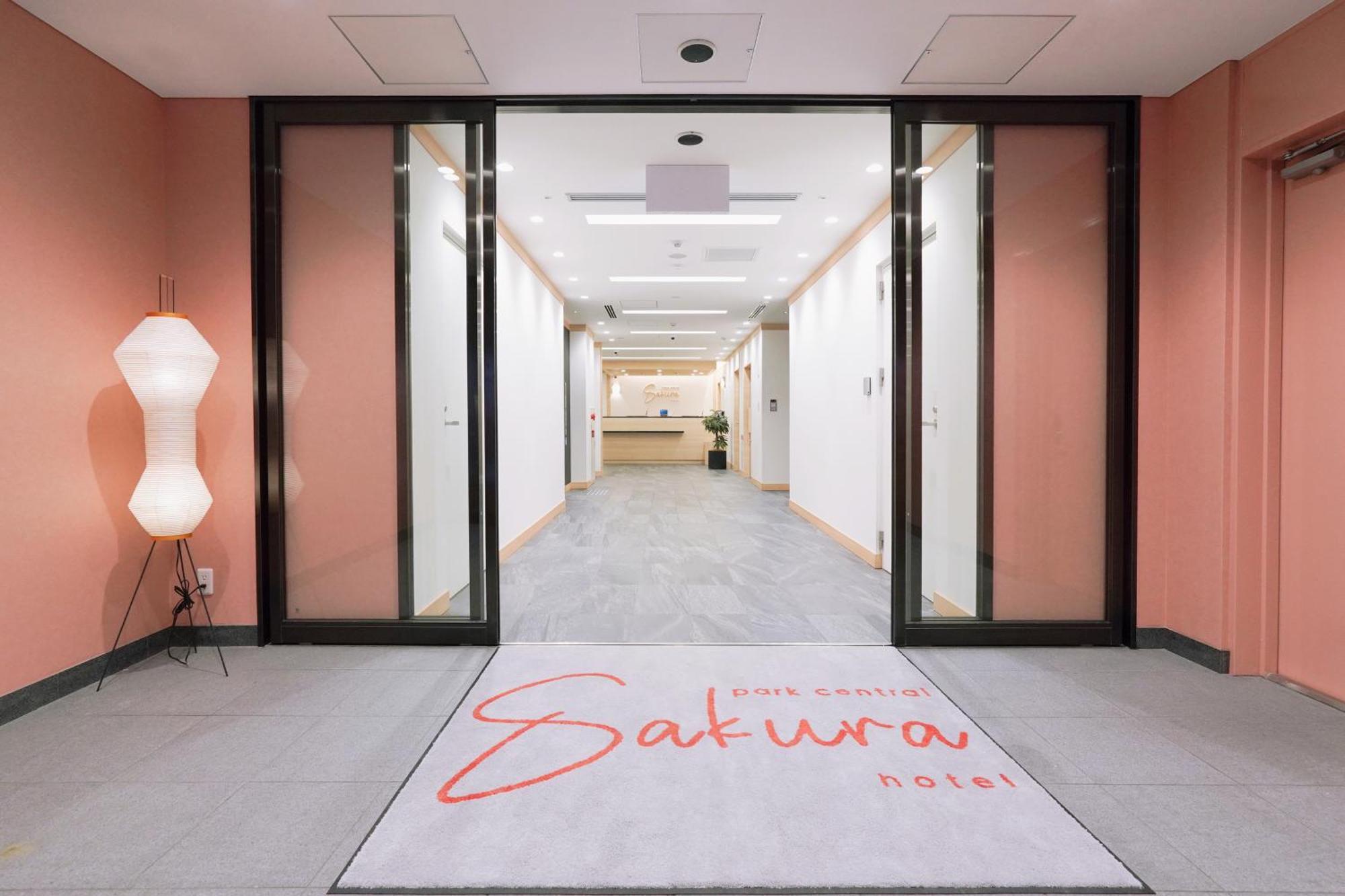 Park Central Sakura Hotel โอซาก้า ภายนอก รูปภาพ